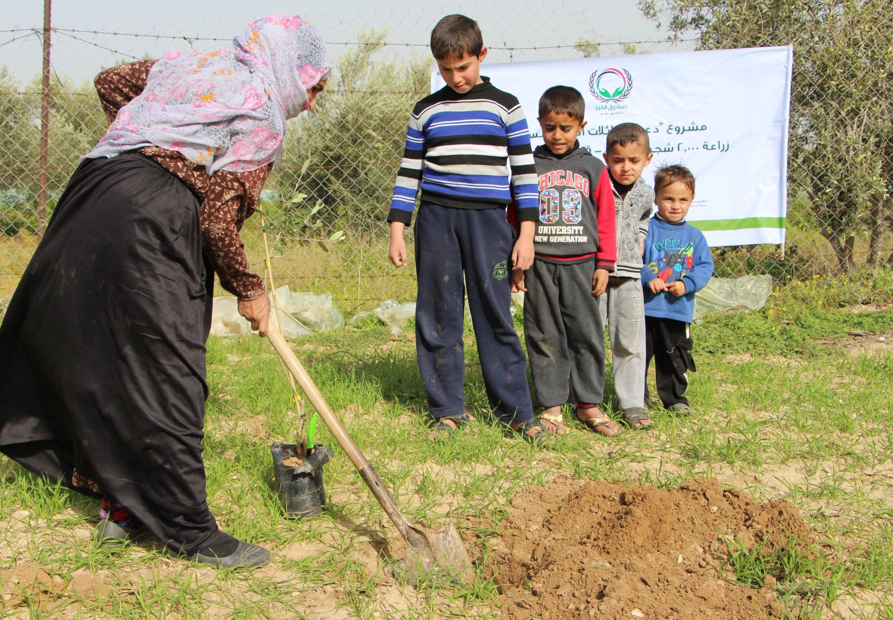 "العربية" تساهم في تمكين العائلات في قطاع غزة