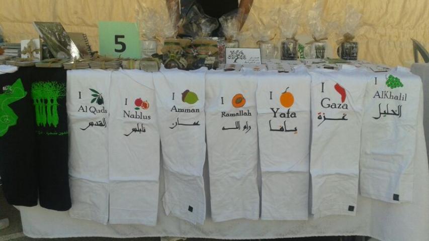 العربية تفوز بجائزة أفضل مشارك في بازار عيد الأم في مدرسة المونتيسوري