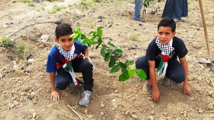 القافلة الخضراء تحيي ذكرى النكبة وتزرع الأمل شجراً في ديرعلا - الأردن