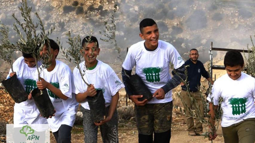 تأكيداً ان القدس عاصمة فلسطين الأبدية العربية تزرع فيها بـ 25,646 شجرة مثمرة ضمن حملة "إزرع صمودك