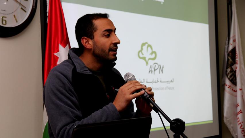 العربية تقدم حملة توعوية حول التحديات البيئية في الأردن والمحيط العربي في الجامعة الأميركية في مادبا